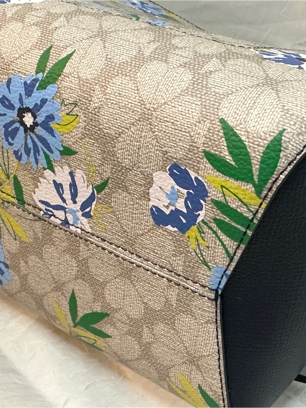 Kate Spade NY Top-Handle Crossbody Bag - Blue Floral NWOT - Picture 8 of 12